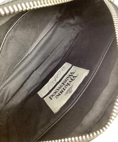 Vivienne Westwood（ヴィヴィアンウエストウッド）Vivienne Westwood (ヴィヴィアンウエストウッド) VEGAN (-) ショルダーバッグ ブラックの古着・服飾アイテム