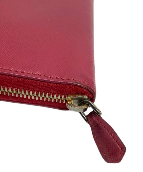 PRADA（プラダ）PRADA (プラダ) ラウンドファスナー財布 ピンクの古着・服飾アイテム