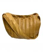 seytoセイト）の古着「スタッズビッグショルダーバッグ」｜キャメル