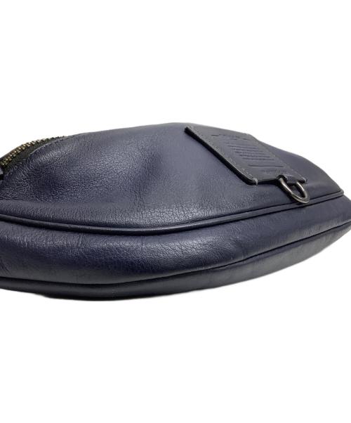 COACH（コーチ）COACH (コーチ) ボディーバッグ ネイビー サイズ:FREEの古着・服飾アイテム