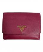 PRADAプラダ）の古着「2つ折り財布」｜ピンク