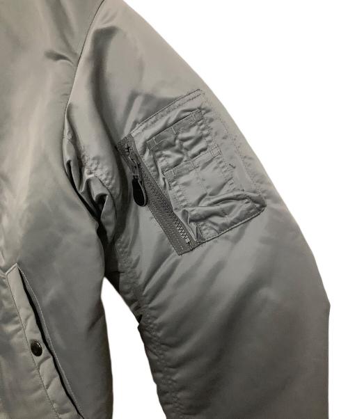 BEDWIN &THE HEARTBREAKERS（ベドウィンアンドザ ハートブレイカーズ）BEDWIN &THE HEARTBREAKERS (ベドウィンアンドザ ハートブレイカーズ) MA-1ジャケット グレー サイズ:-の古着・服飾アイテム