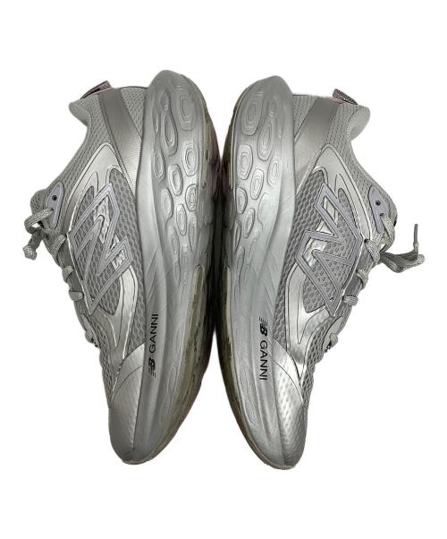 NEW BALANCE（ニューバランス）NEW BALANCE (ニューバランス) スニーカー シルバー サイズ:25.5cmの古着・服飾アイテム