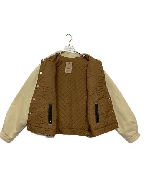LEVI'S（リーバイス）LEVI'S (リーバイス) トラッカージャケット ベージュ サイズ:Mの古着・服飾アイテム