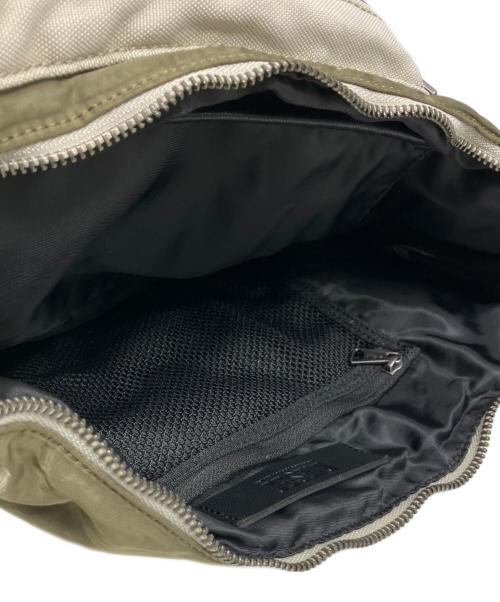 DIESEL（ディーゼル）DIESEL (ディーゼル) ショルダーバッグ ベージュの古着・服飾アイテム