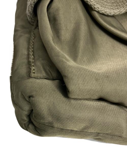 DIESEL（ディーゼル）DIESEL (ディーゼル) ショルダーバッグ ベージュの古着・服飾アイテム