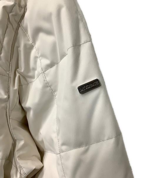 DESCENTE（デサント）DESCENTE (デサント) ダウンコート ホワイト サイズ:Sの古着・服飾アイテム
