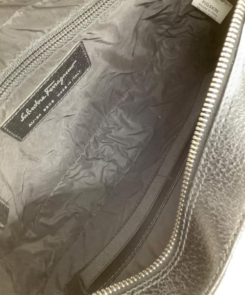 Salvatore Ferragamo（サルヴァトーレ フェラガモ）Salvatore Ferragamo (サルヴァトーレ フェラガモ) クラッチバッグ ブラックの古着・服飾アイテム