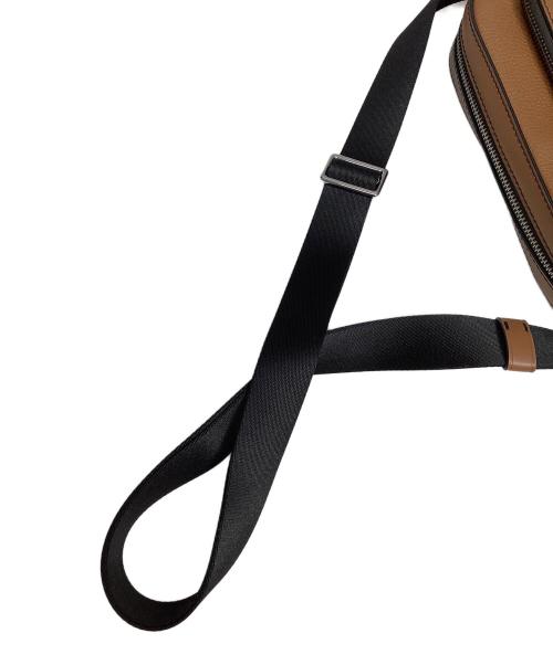MICHAEL KORS（マイケル・コース）MICHAEL KORS (マイケル・コース) ショルダーバッグ ブラウン 未使用品の古着・服飾アイテム