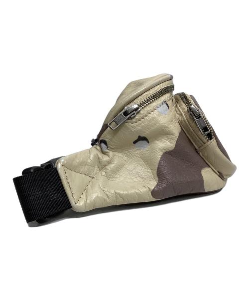 SUPREME（シュプリーム）Supreme (シュプリーム) ショルダーポーチ ベージュの古着・服飾アイテム