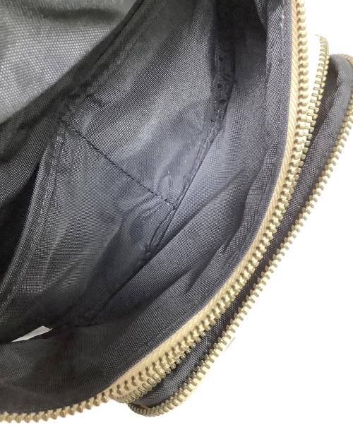 SUPREME（シュプリーム）Supreme (シュプリーム) ショルダーポーチ ベージュの古着・服飾アイテム