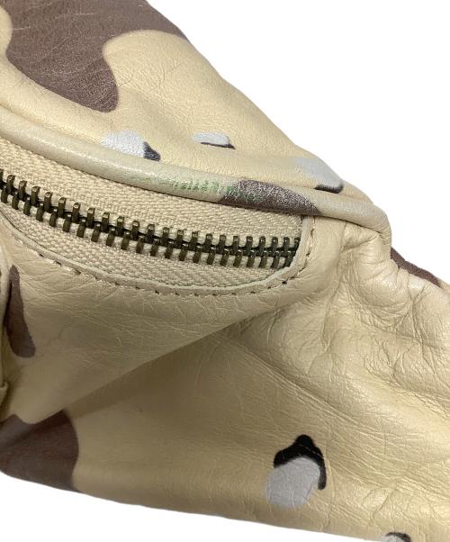 SUPREME（シュプリーム）Supreme (シュプリーム) ショルダーポーチ ベージュの古着・服飾アイテム