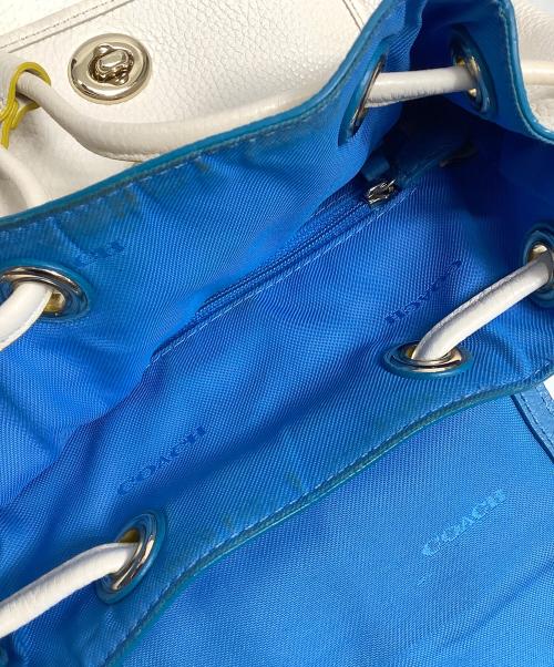 COACH（コーチ）COACH (コーチ) リュック アイボリーの古着・服飾アイテム