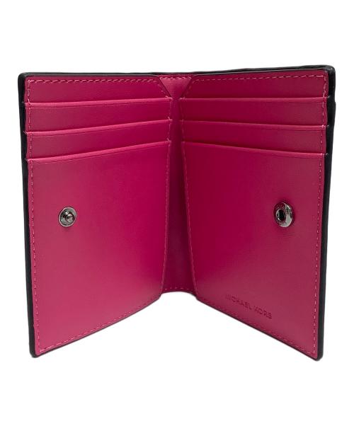 MICHAEL KORS（マイケル・コース）MICHAEL KORS (マイケル・コース) 2つ折り財布 ショッキングピンク 未使用品の古着・服飾アイテム
