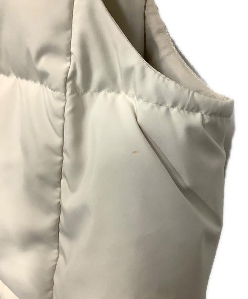 BLUE LABEL CRESTBRIDGE（ブルーレーベルクレストブリッジ）BLUE LABEL CRESTBRIDGE (ブルーレーベルクレストブリッジ) ダウンベスト ホワイト サイズ:38の古着・服飾アイテム