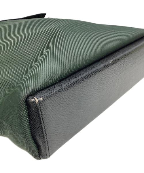 LOUIS VUITTON（ルイ ヴィトン）LOUIS VUITTON (ルイ ヴィトン) ショルダーバッグ グリーン×ブラックの古着・服飾アイテム