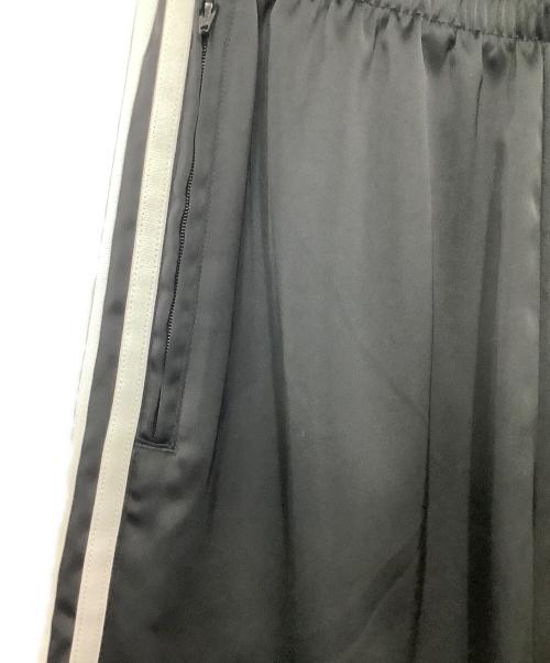 adidas（アディダス）adidas (アディダス) アディカラー サテン ワイドレッグ トラックパンツ ブラック サイズ:Sの古着・服飾アイテム