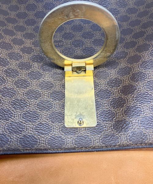 CELINE（セリーヌ）CELINE (セリーヌ) ショルダーバッグ ブラウンの古着・服飾アイテム