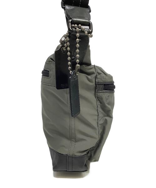 COACH（コーチ）COACH (コーチ) ワンショルダーバッグ カーキの古着・服飾アイテム