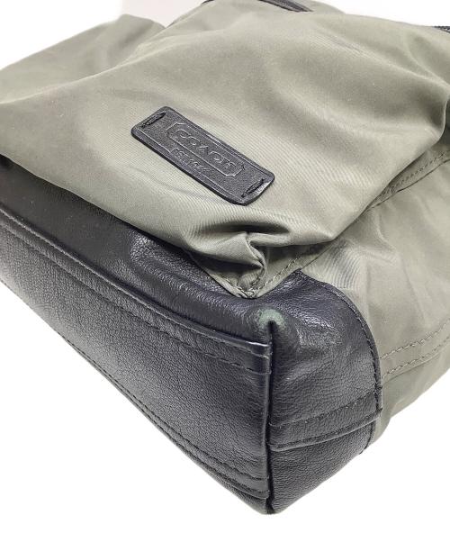 COACH（コーチ）COACH (コーチ) ワンショルダーバッグ カーキの古着・服飾アイテム