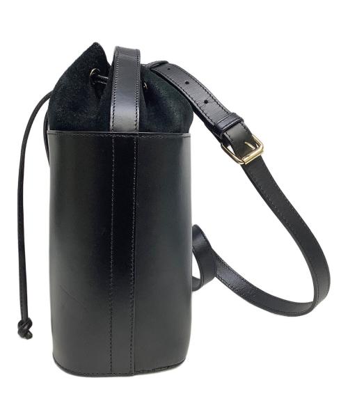 A.P.C.（アーペーセー）A.P.C. (アーペーセー) バケットショルダーバッグ ブラックの古着・服飾アイテム