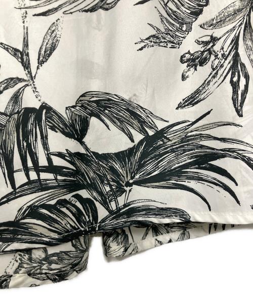 FRAY ID（フレイ アイディー）FRAY ID (フレイ アイディー) トワルドジュイギャザーボリュームスカート ホワイト×ブラック サイズ:1の古着・服飾アイテム