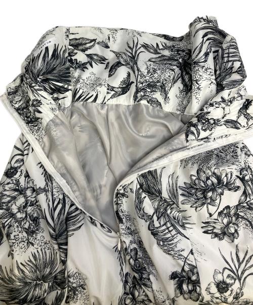 FRAY ID（フレイ アイディー）FRAY ID (フレイ アイディー) トワルドジュイギャザーボリュームスカート ホワイト×ブラック サイズ:1の古着・服飾アイテム