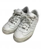 JIMMY CHOOジミーチュウ）の古着「スタースタッズ付スニーカー」｜ホワイト