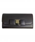 Salvatore Ferragamoサルヴァトーレ フェラガモ）の古着「ヴァラ・リボン長財布」｜チャコールグレー