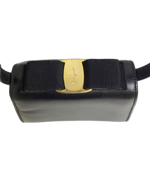 Salvatore Ferragamo（サルヴァトーレ フェラガモ）Salvatore Ferragamo (サルヴァトーレ フェラガモ) ショルダーバッグ ブラックの古着・服飾アイテム