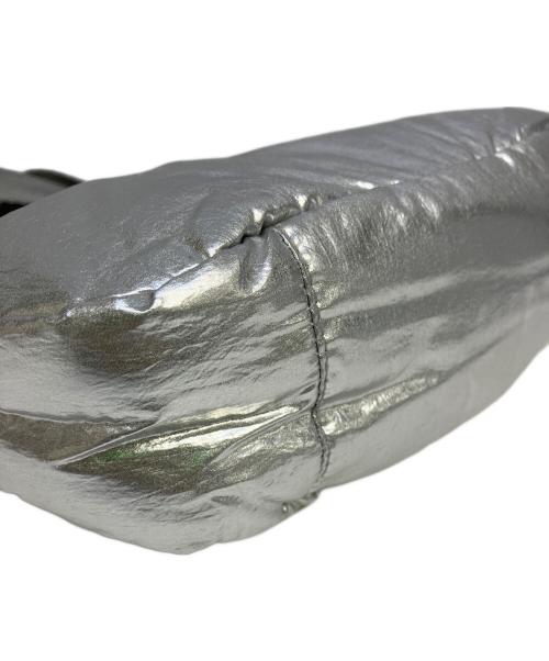 LeSportsac（レスポートサック）LeSportsac (レスポートサック) ショルダーバッグ シルバーの古着・服飾アイテム