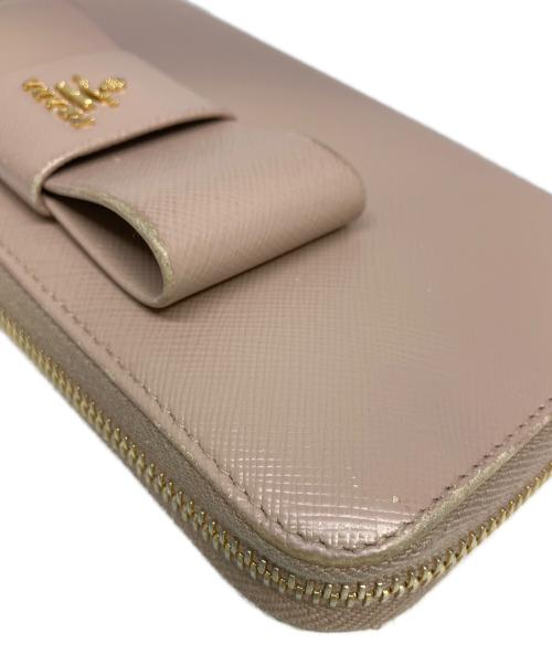 PRADA（プラダ）PRADA (プラダ) ラウンドファスナー財布 ピンクの古着・服飾アイテム