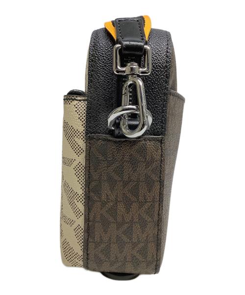 MICHAEL KORS（マイケル・コース）MICHAEL KORS (マイケル・コース) ショルダーバッグ ブラウンの古着・服飾アイテム
