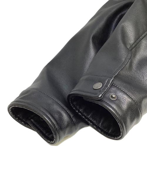 LEVI'S（リーバイス）LEVI'S (リーバイス) フェイクレザージャケット ブラック サイズ:XLの古着・服飾アイテム