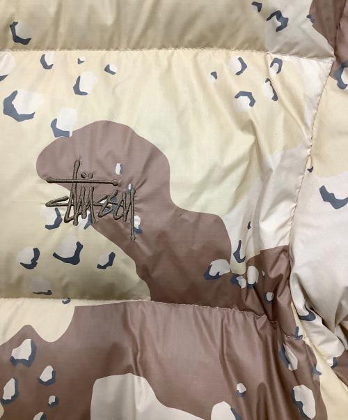 stussy（ステューシー）stussy (ステューシー) ダウンジャケット ベージュ サイズ:Lの古着・服飾アイテム