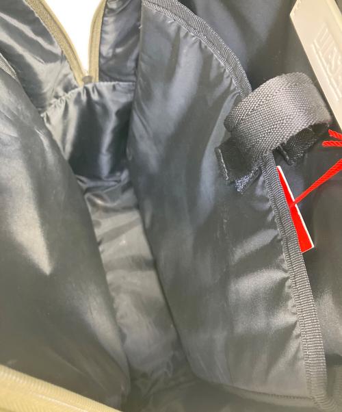 DIESEL（ディーゼル）DIESEL (ディーゼル) リュック カーキの古着・服飾アイテム