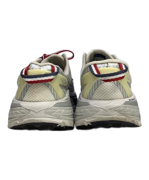HOKAONEONE（ホカオネオネ）HOKAONEONE (ホカオネオネ) MONCLER (モンクレール) スニーカー ホワイト サイズ:27cmの古着・服飾アイテム