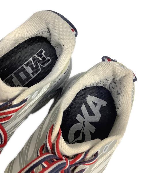 HOKAONEONE（ホカオネオネ）HOKAONEONE (ホカオネオネ) MONCLER (モンクレール) スニーカー ホワイト サイズ:27cmの古着・服飾アイテム