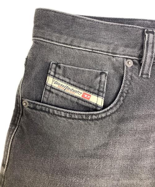 DIESEL（ディーゼル）DIESEL (ディーゼル) デニムハーフパンツ ブラック サイズ:34 未使用品の古着・服飾アイテム