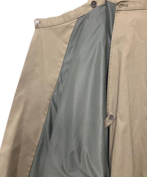 CLANE（クラネ）CLANE (クラネ) ASYMMETRY HEM SKIRT カーキ サイズ:2の古着・服飾アイテム
