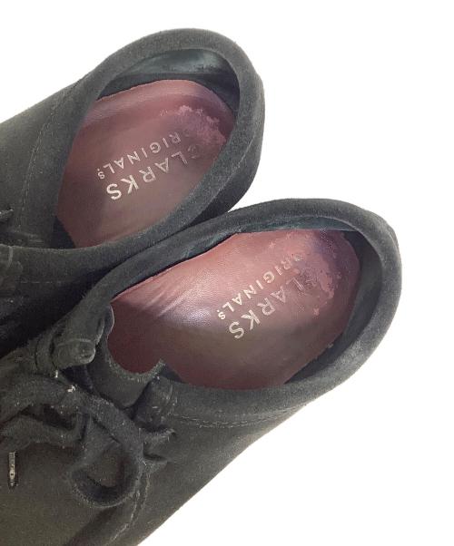 CLARKS ORIGINALS（クラークス オリジナルズ）Clarks Originals (クラークス オリジナルズ) ワラビースウェードシューズ ブラック サイズ:25.5cmの古着・服飾アイテム