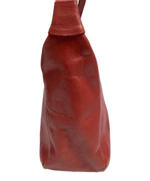 IL BISONTE（イル ビゾンテ）IL BISONTE (イル ビゾンテ) レザーショルダーバッグ レッドの古着・服飾アイテム