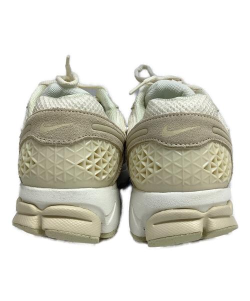 NIKE（ナイキ）NIKE (ナイキ) ZOOM VOMERO 5 ベージュ サイズ:27.5cmの古着・服飾アイテム