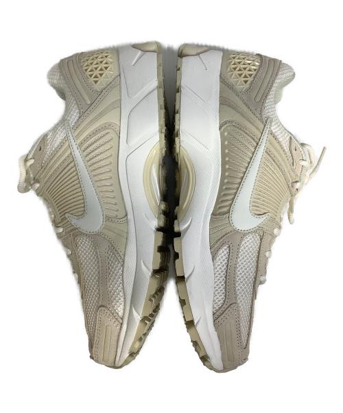 NIKE（ナイキ）NIKE (ナイキ) ZOOM VOMERO 5 ベージュ サイズ:27.5cmの古着・服飾アイテム