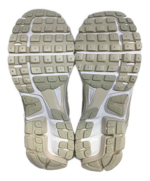 NIKE（ナイキ）NIKE (ナイキ) ZOOM VOMERO 5 ベージュ サイズ:27.5cmの古着・服飾アイテム