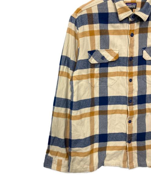 Patagonia（パタゴニア）Patagonia (パタゴニア) ネルシャツ イエロー×ブルー サイズ:Lの古着・服飾アイテム