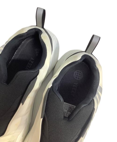 adidas（アディダス）adidas (アディダス) スニーカー ホワイト×ブラック サイズ:27.5cmの古着・服飾アイテム