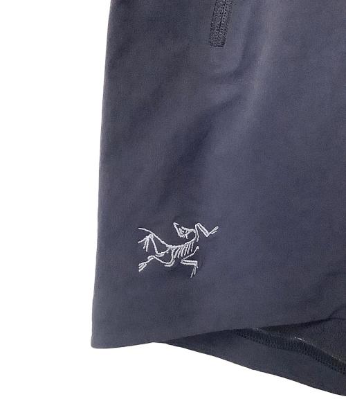 ARC'TERYX（アークテリクス）ARC'TERYX (アークテリクス) ショートパンツ ネイビー サイズ:Mの古着・服飾アイテム