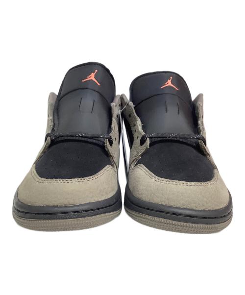 NIKE（ナイキ）NIKE (ナイキ) スニーカー ブラック×グレー サイズ:27.5cmの古着・服飾アイテム