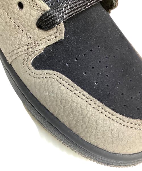 NIKE（ナイキ）NIKE (ナイキ) スニーカー ブラック×グレー サイズ:27.5cmの古着・服飾アイテム